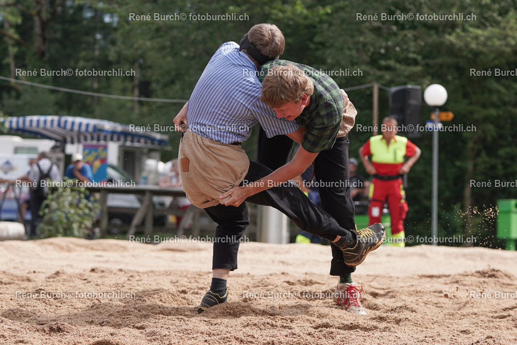 DSC09469-2 | René Burch leidenschaftlicher Fotograf aus Kerns in Obwalden.  Hier finden sie Sport, Landschaft und Natur Fotografie.
 - Realisiert mit Pictrs.com