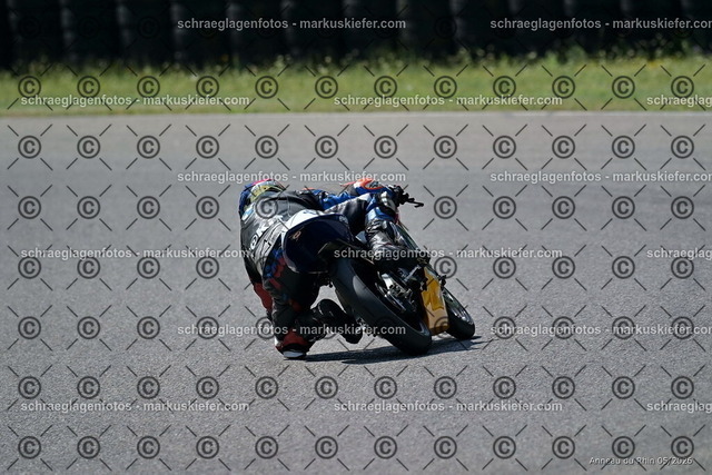 26BT02-1449 | markuskiefer.com - Realisiert mit Pictrs.com