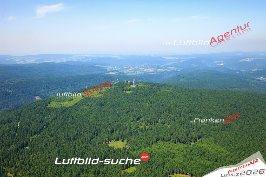 Die Luftaufnahme Auersberg - Eibenstock wurde vom UL-Flugzeug (keine Drohne) aus fotografiert.Hohe Druck- Auflösung-die Geschenkidee!