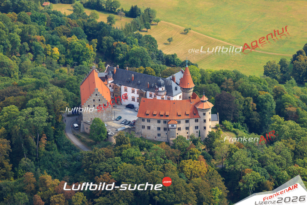 Die Luftaufnahme der Stadt Bad-colberg-heldburg wurde vom UL-Flugzeug heraus erstellt ( keine Drohne )- hohe Auflösung für beste Qualität
