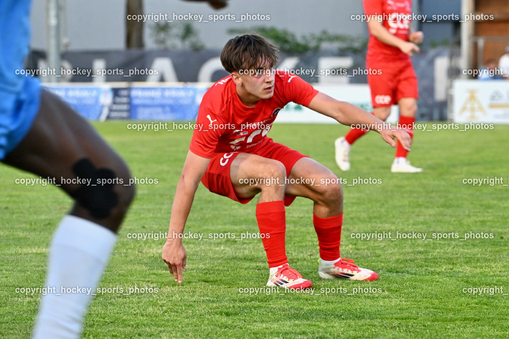 SAK vs. SC ST. Veit | #6 Julian Hufnagl SC St.Veit, SAK vs. SC ST. Veit, SAK vs. SC ST. Veit am 30.04.2025 in Klagenfurt (Sportpark Welzenegg), Austria, (Photo by Bernd Stefan)