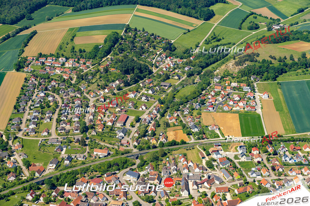Die Luftaufnahme Ebermergen - Harburg wurde 2022 vom Flugzeug aus (keine Drohne) erstellt. Hohe Auflösung -für große Poster und Wandbilder geeignet - Garantiert!