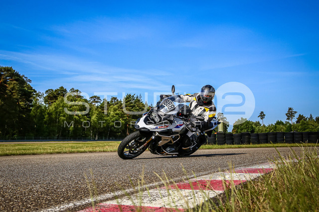 0888-260530DCB-042_888 | Deine Full-Service-Agentur für ✔️Videoproduktionen und ✔️Motorsportfotografie Jetzt Angebot anfragen!