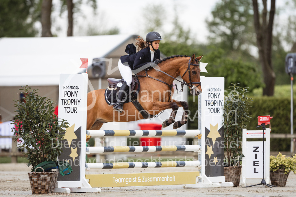 240504_PonyTrophy-151 | Deine schönsten Turniermomente als professionelle Fotos! Entdecke hochwertige Pferdesport-Fotografie im Online-Shop. Jetzt Fotos finden & bestellen!