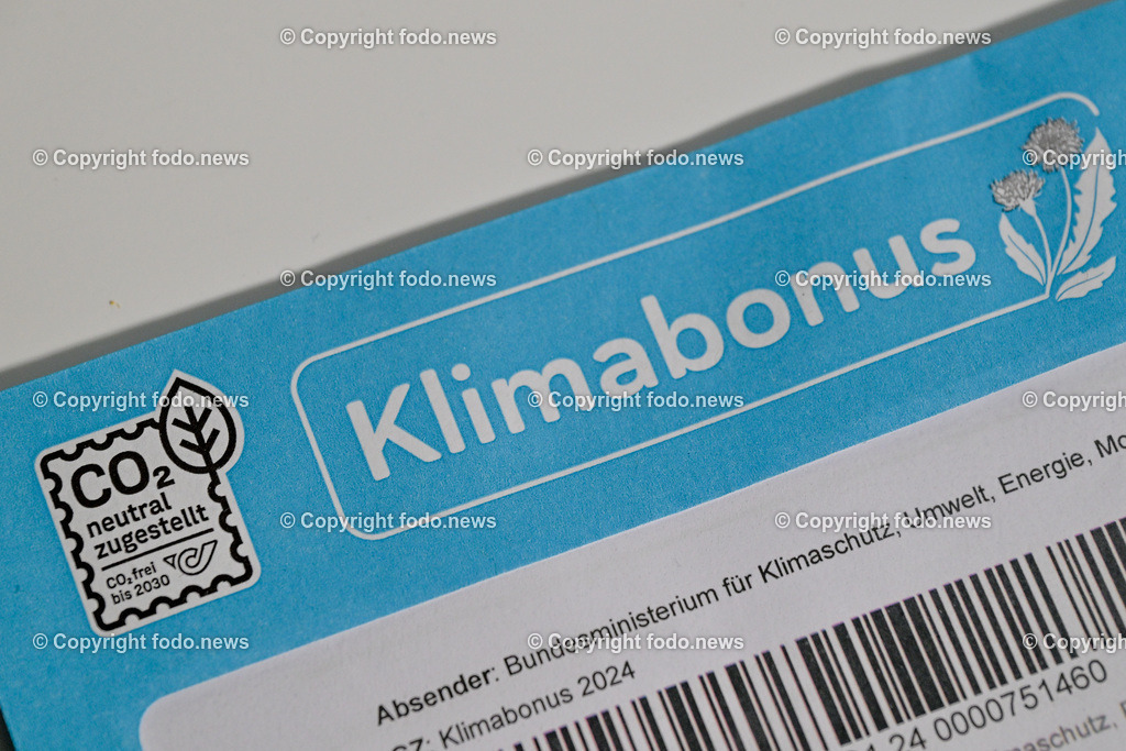 Klimabonus_ 14.11.2024-2 | 14.11.2024, Linz, AUT, Klimabonus, im Bild Klimabonus, Kuvert, Brief, Gutscheine, Zustellung, Ministerium, Bundesministerium, Klimaschutz, Umwelt, Energie, Mobilitaet, Innovation, Technologie, RSa, Post
