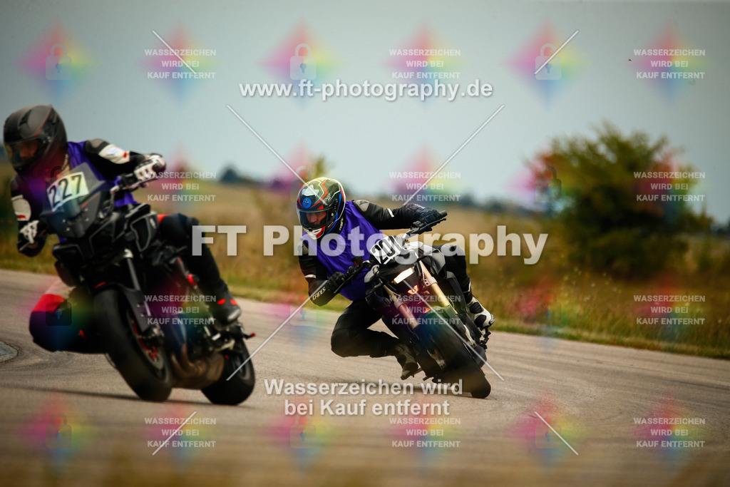 _MOT6840 | Hier findet Ihr Bilder von Touristenfahrten auf der Nürburgring Nordschleife oder von anderen Veranstaltungen die ich besucht habe. Viel Spass beim Durch Schauen 