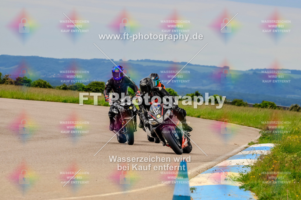 MotoTeam-2453 | Hier findet Ihr Bilder von Touristenfahrten auf der Nürburgring Nordschleife oder von anderen Veranstaltungen die ich besucht habe. Viel Spass beim Durch Schauen 