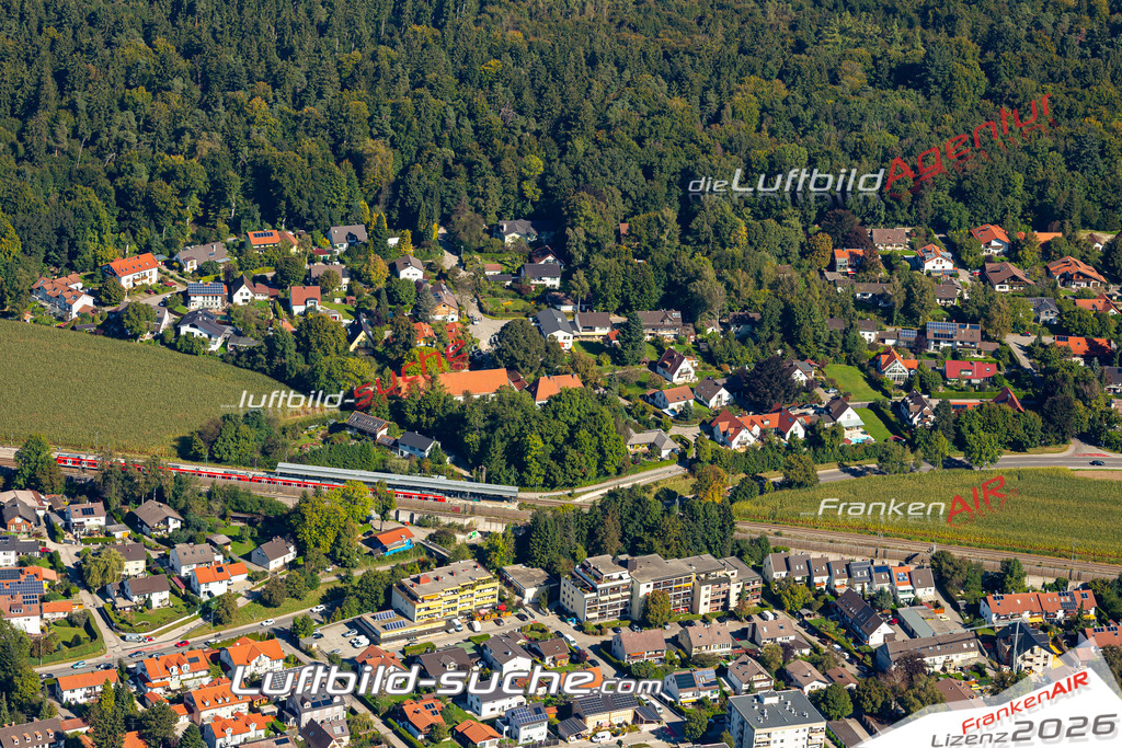 Aktuelles Luftbild von Eglharting Kirchseeon Kauf mit Lizenz / Bildrechten möglich- Die Luftaufnahme wurde 2021 mittels UL-Flugzeug erstellt ( keine Drohne ) - hochauflösende Kamera-Systeme von  Canon -Beste Qualität - Für grossformatige Ausdrucke geeignet. Die Geschenkidee !