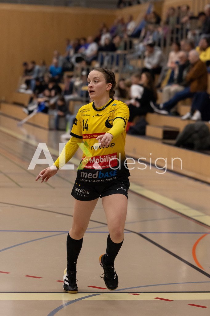 Handball I Frauen I Saison 2025-2026 I Handball Swiss Premium League 1 | Women I Round 5 I  Yellow Winterthur - GC Amicitia Zürich I 15.03.2026 | 14 Jessica Mössner (CH) (Yellow Winterthur) – Flügel links - Realisiert mit Pictrs.com