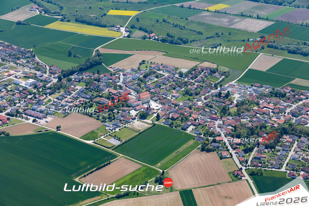 Das Luftbild der Stadt Aufhausen wurde 2021 vom Flugzeug heraus erstellt (keine Drohne) Aufnahmehöhe ca.450 Meter- hohe Bildauflösung und Druck-Qualität garantiert!