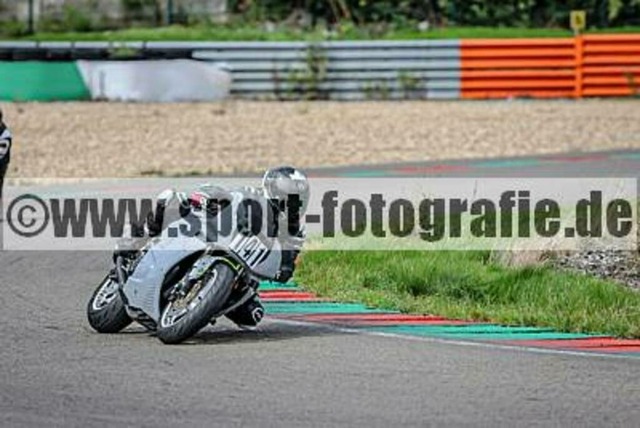 spof1838 | Professionelle Fotos von Sportveranstaltungen, aber auch Hochzeiten und anderen Events. - Realisiert mit Pictrs.com