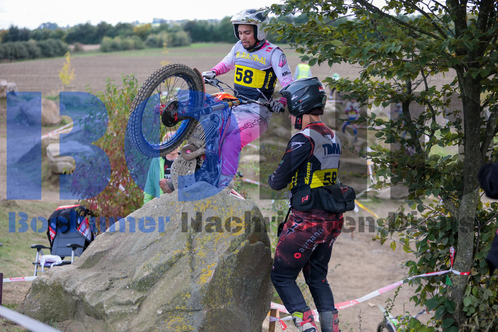 SES_DMTRIA20240929-58 | bond - Realisiert mit Pictrs.com