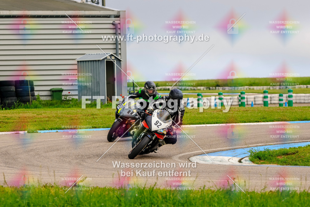 MotoTeam-8051 | Hier findet Ihr Bilder von Touristenfahrten auf der Nürburgring Nordschleife oder von anderen Veranstaltungen die ich besucht habe. Viel Spass beim Durch Schauen 