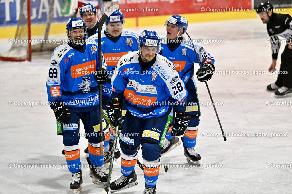 ESC SPARKASSE STEINDORF vs. UECR Huben  | #69 Kreuzer Philipp ESC Steindorf, Jubel ESC Steindorf Mannschaft, #64 Stichauner Fabian ESC Steindorf, #46 Maurer Julian ESC Steindorf, #28 Bacher Stefan ESC Steindorf, ESC SPARKASSE STEINDORF vs. UECR Huben , ESC SPARKASSE STEINDORF vs. UECR Huben  am 06.02.2026 in Steindorf (Ossiachersee Halle), Austria, (Photo by Bernd Stefan)