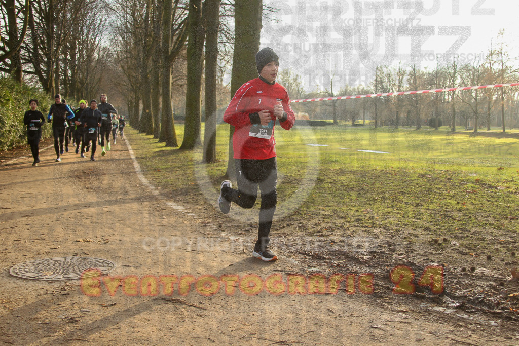 241231_1018_EV4_3728 | Sportfotografie im Rhein-Sieg Kreis, Köln, Bonn, NRW, Rheinland Pfalz, Hessen, etc. Unser Tätigkeitsfeld umfasst den Laufsport vom Volkslauf über den Marathon, Duathlon, Triathon bis zum Ultralauf wie Kölnpfad Ultra oder Schindertrail.