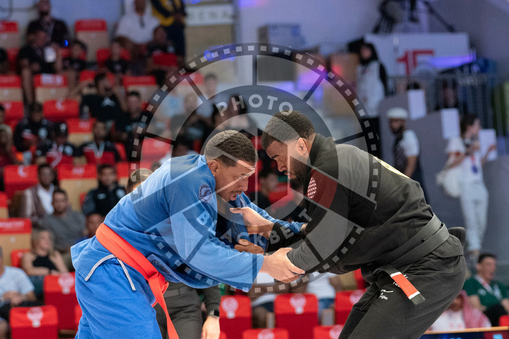 20231106PBB1938 | Fighters compete during the AJP World Master Championship in the Mubadala Arena in Abu Dhabi, Arab United Emirates, on November 6, 2023.