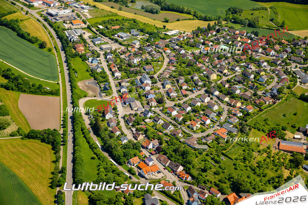 Aktuelles Luftbild von  Neusitz - Die Luftaufnahme wurde 2022 mittels UL-Flugzeug erstellt ( keine Drohne ) - hochauflösende Kamera-Systeme von  Canon -Beste Qualität - Für grossformatige Ausdrucke geeignet. Die Geschenkidee !