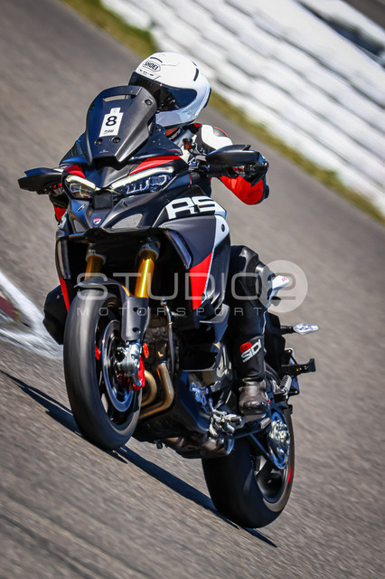 0008-260526NBR-008_8 | Deine Full-Service-Agentur für ✔️Videoproduktionen und ✔️Motorsportfotografie Jetzt Angebot anfragen!