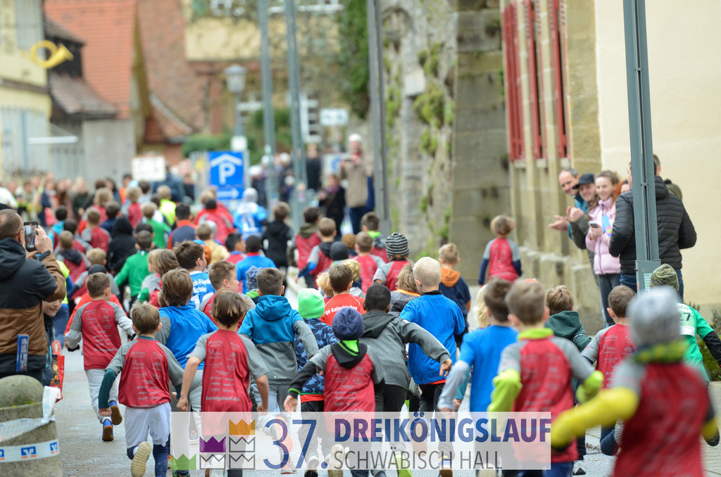 AOK JuniorCup 400m | 3Koenigslauf 2023 - Realisiert mit Pictrs.com