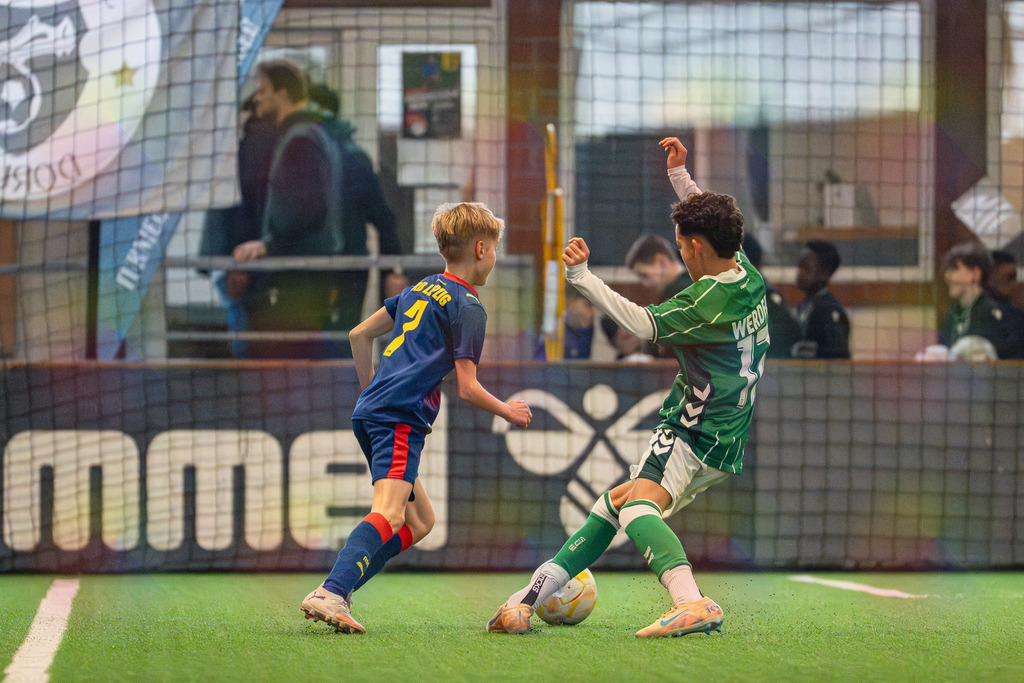 blr.pics-181 | Professionelle Fußball- und Sportfotografie. Spielbilder online ansehen und kaufen – Einzelbilder oder komplette Galerien in hoher Qualität. - Realisiert mit Pictrs.com