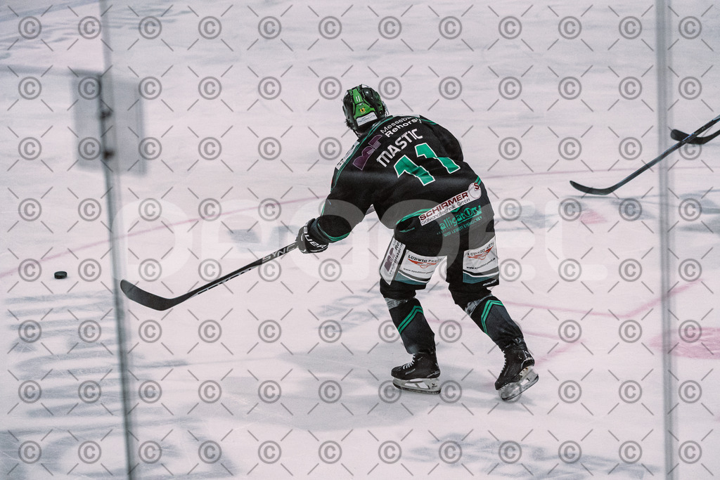 Alligators_vs_Passau_26_12_2025-079 | Höchstadt Alligators Fotogalerie: Eishockey-Action aus Franken. Professionelle Spielfotos, Portraits & Stadionbilder zum Download. Jetzt entdecken! - Realisiert mit Pictrs.com