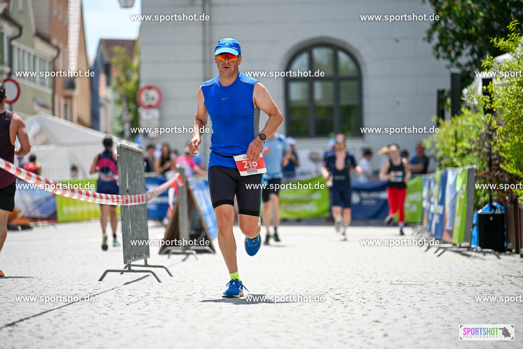 SZI_7222 | Stadttriathlon Erding 2025. #yourpictrs #sportshot_your_pictrs @Sportshotphotography #stadttriathlonerding Copyright: www.sportshot.de