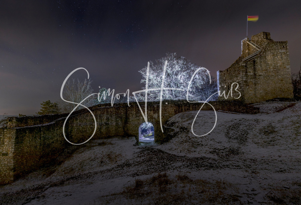 Burgruine Velburg nachts | simonsuess - Realisiert mit Pictrs.com