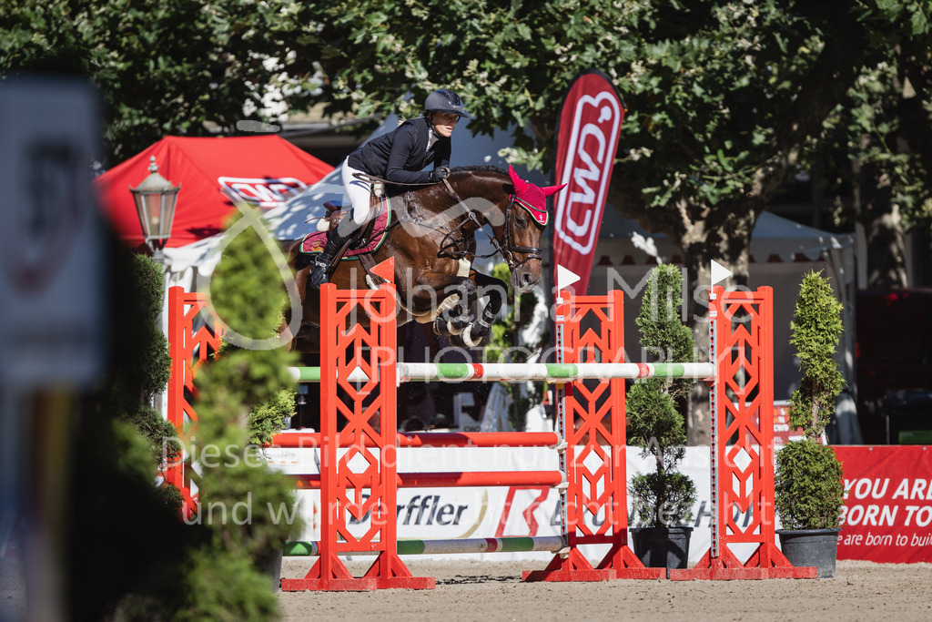 230908_OWLCh_LargeTour-532 | Deine schönsten Turniermomente als professionelle Fotos! Entdecke hochwertige Pferdesport-Fotografie im Online-Shop. Jetzt Fotos finden & bestellen!