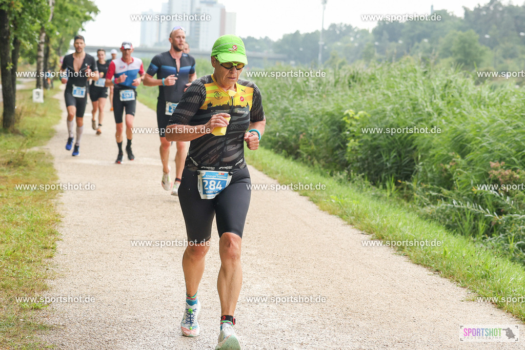 LUR_1628 | 34. M-net Erlanger Triathlon 2025 #erlangertriathlon  #mnettriathlon2025 #mnettriathlon #team #olympischedistanz #mitteldistanz #triathlon #maindonaukanal  #erlangertriathlon2025 #yourpictrs #tv1848 #tv1848erlangen  #triathlonbayern #sportinerlangen #demsportverbunden #sportshot_your_pictrs Copyright: www.sportshot.de
