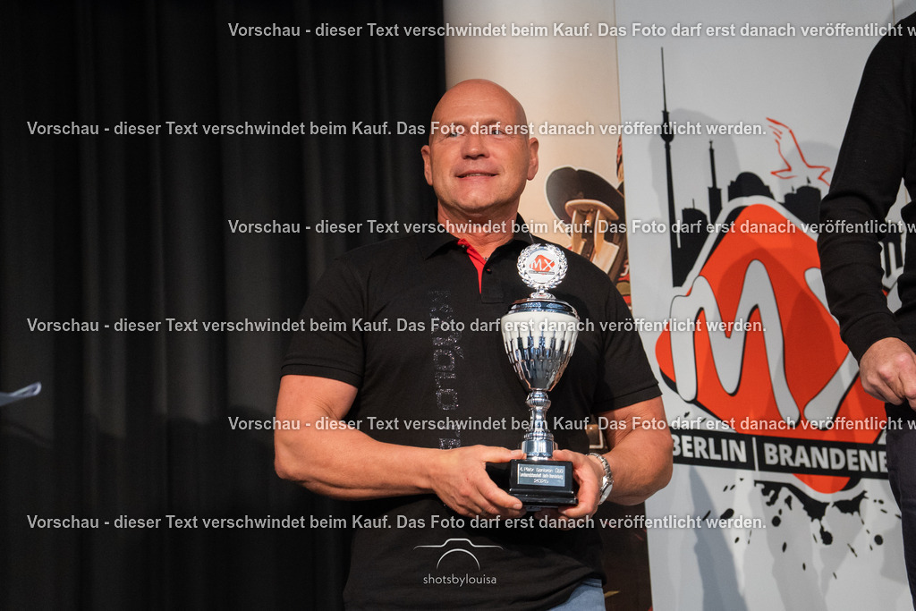 11_15_MeistereherungMXBB-8246 | Sportfotografin aus Berlin-Brandenburg mit Fokus auf Motocross. Ich halte deine sportliche Leistung und echte Emotionen auf und neben der Strecke professionell fest. Entdecke die Fotos von deinem Rennen und bestelle sie direkt hier im Shop.