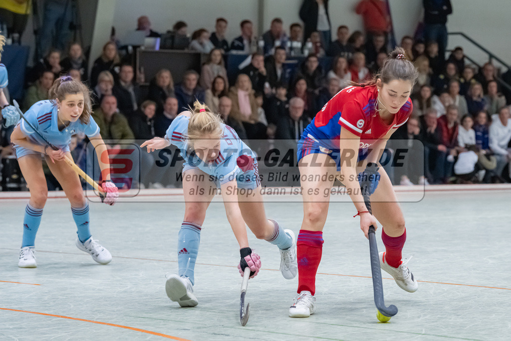 HK_20230226_105232 | Deutsche Meisterschaft WU16 Spiel um Platz 3 UHC Hamburg - Mannheimer HC am 26.2.2023 DSC 99, Düsseldorf ,