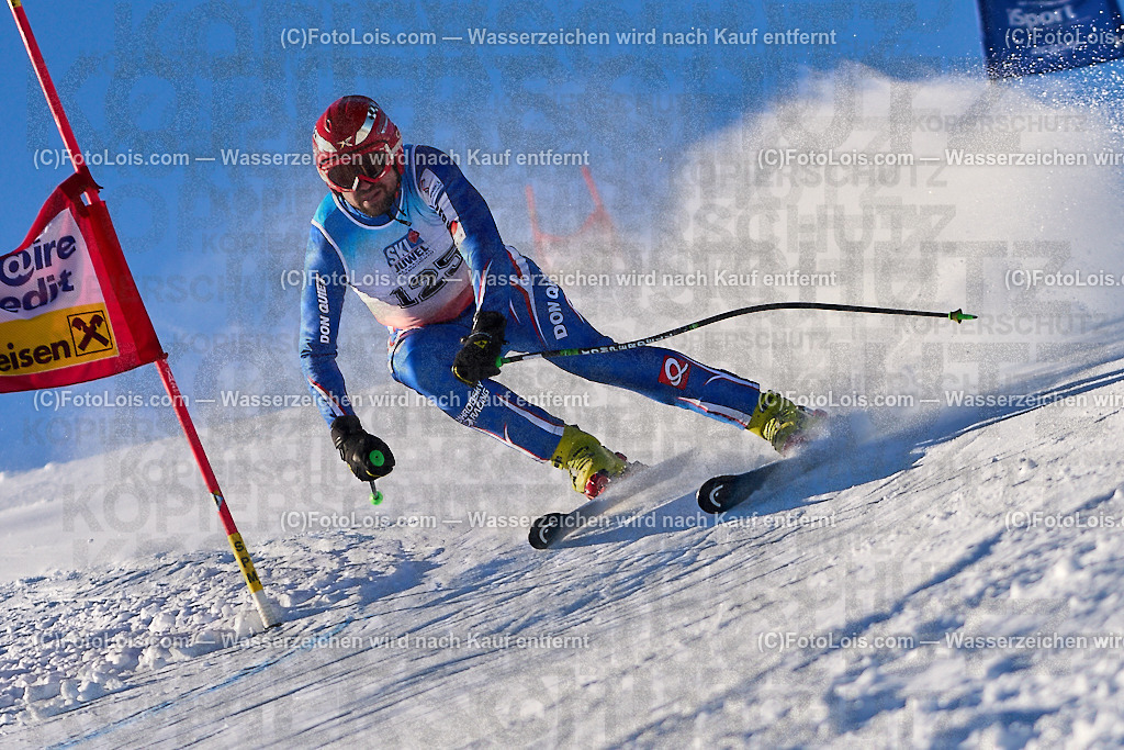 ALP4933_MASTERS-Cup_GS-A Herrn_Trstensky Alexander | (C)FotoLois.com, Alois Spandl. FIS Masters-Cup Wildschönau, Giant Slalom auf der Piste Schatzberg GS, Siegerehrung auf dem Dorfplatz Niederau, Sa 13. Januar 2024.