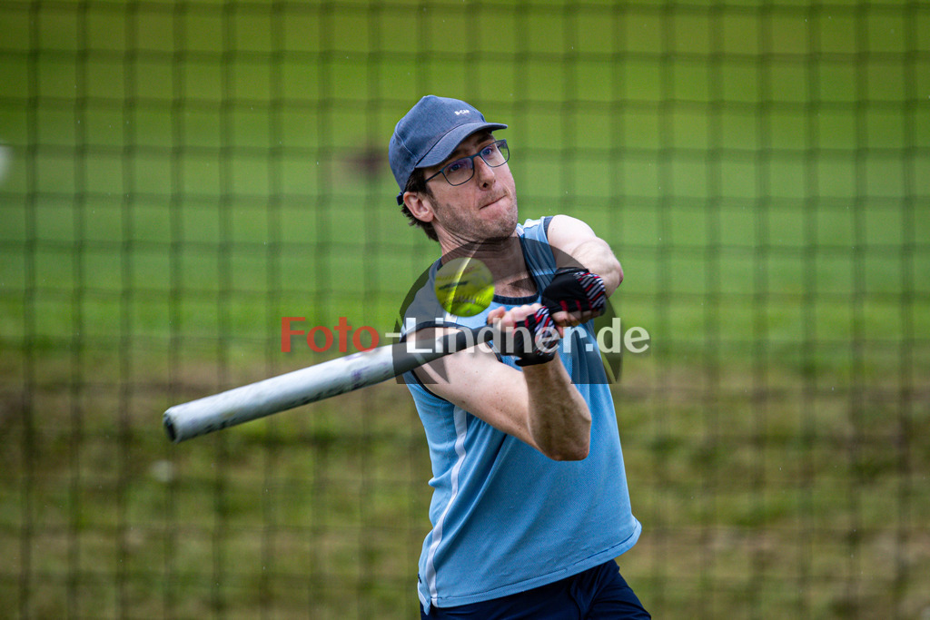 Stadtmeisterschaft Baseball Penzberg | Stadtmeisterschaft Baseball Penzberg, Stadtmeisterschaft Baseball Penzberg, 20240615,Volltreffer,2024-06-15 in Penzberg (Nonnenwaldstadion)Copyright: WolfgangxLindner www.foto-lindner.de