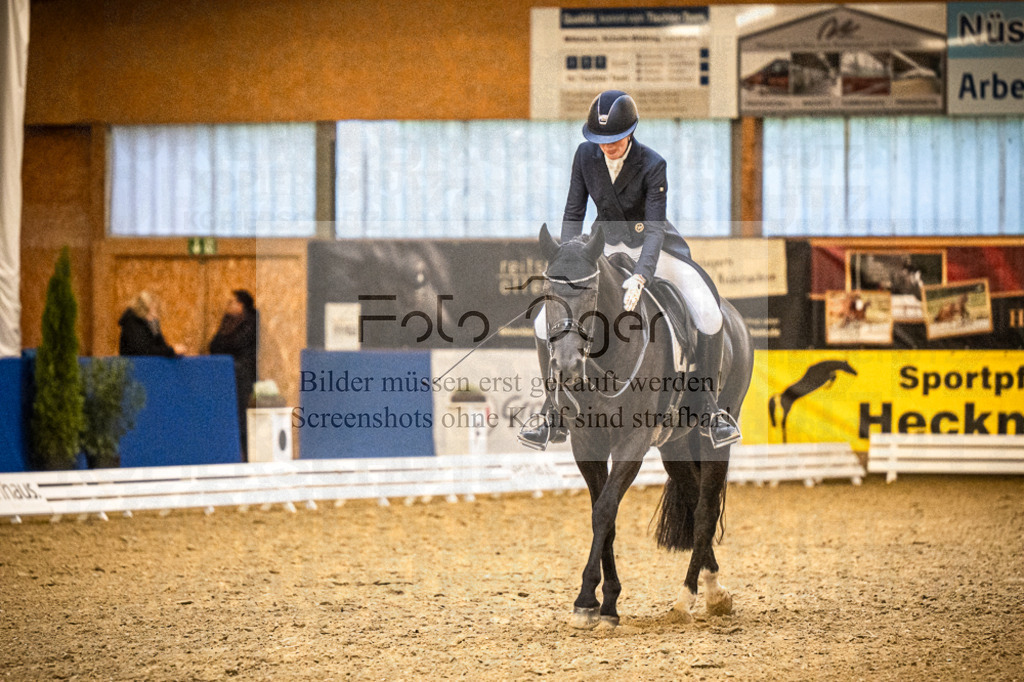 DOS_4924 | Entdecke hochwertige Reitturnierfotos von Foto Oger. Professionell, emotional und authentisch – jetzt Lieblingsmomente im Shop bestellen.Deutschlandweite Turnierfotografie. - Realisiert mit Pictrs.com