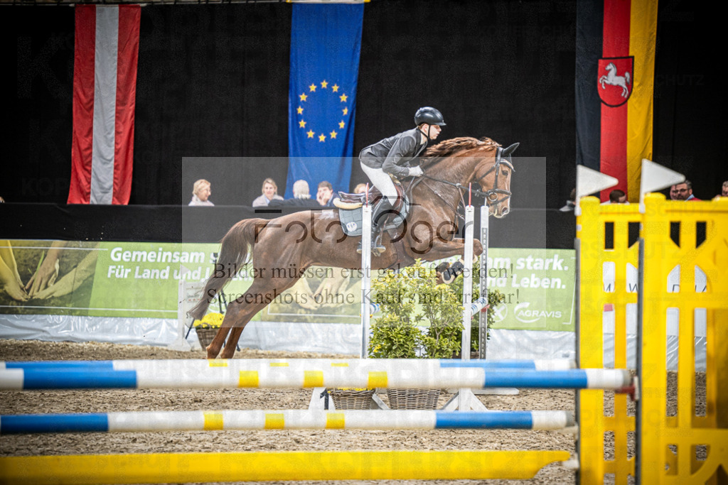 DOS_1251 | Entdecke hochwertige Reitturnierfotos von Foto Oger. Professionell, emotional und authentisch – jetzt Lieblingsmomente im Shop bestellen.Deutschlandweite Turnierfotografie. - Realisiert mit Pictrs.com