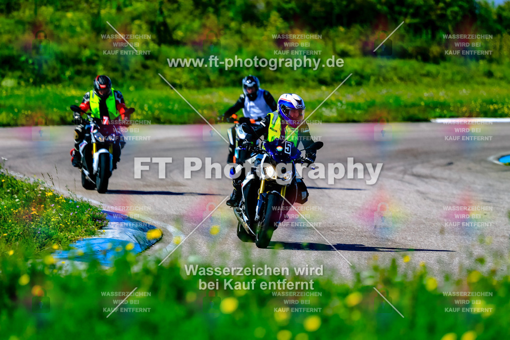 005-5537 | Hier findet Ihr Bilder von Touristenfahrten auf der Nürburgring Nordschleife oder von anderen Veranstaltungen die ich besucht habe. Viel Spass beim Durch Schauen 