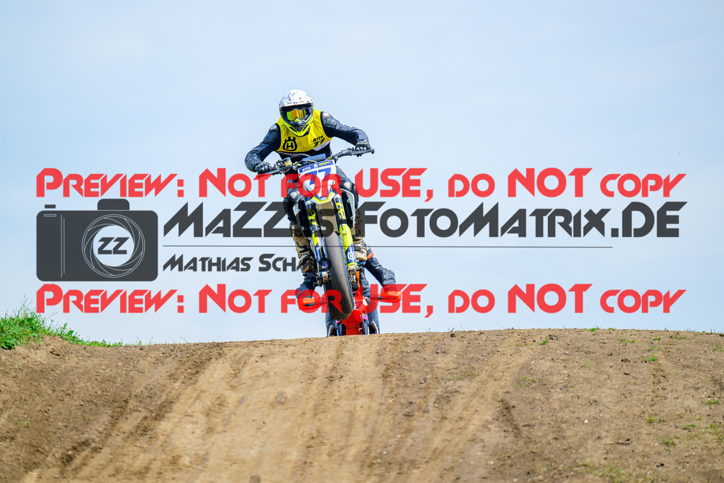 MaZZes_FotoMatrix_240622_6021986_2115 | S4