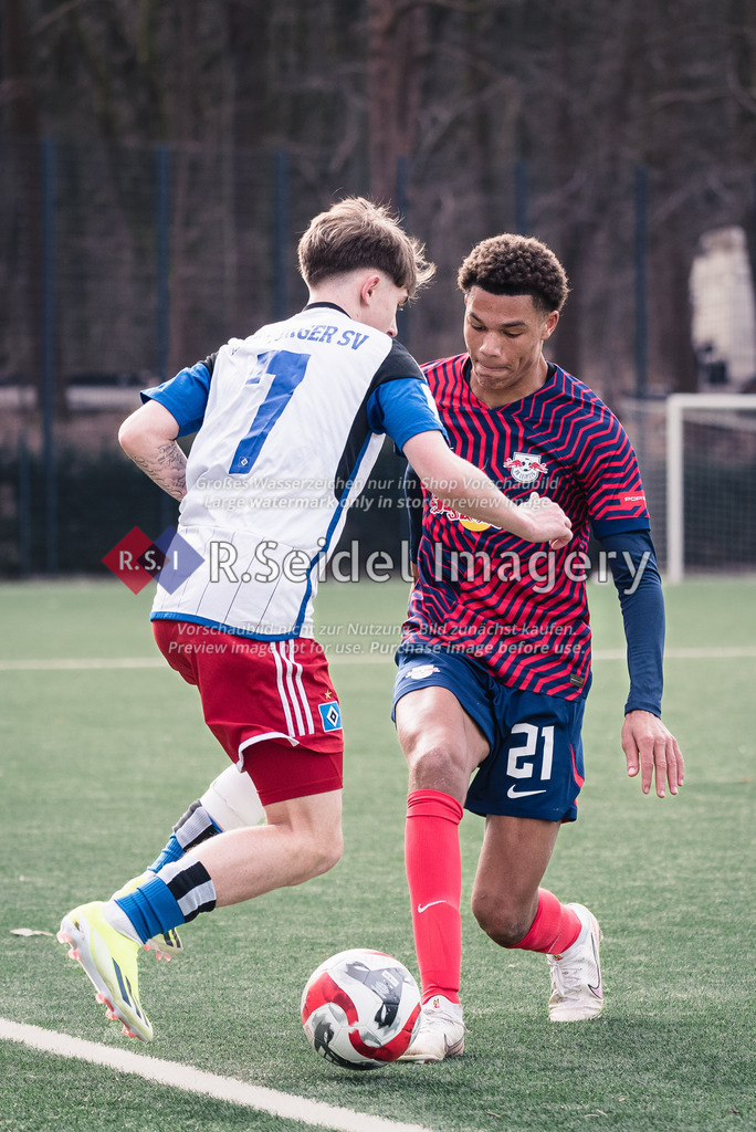 RS-1-028826 | Davis Rath (#7, HSV), Nuha Jatta (#21, RB Leipzig)