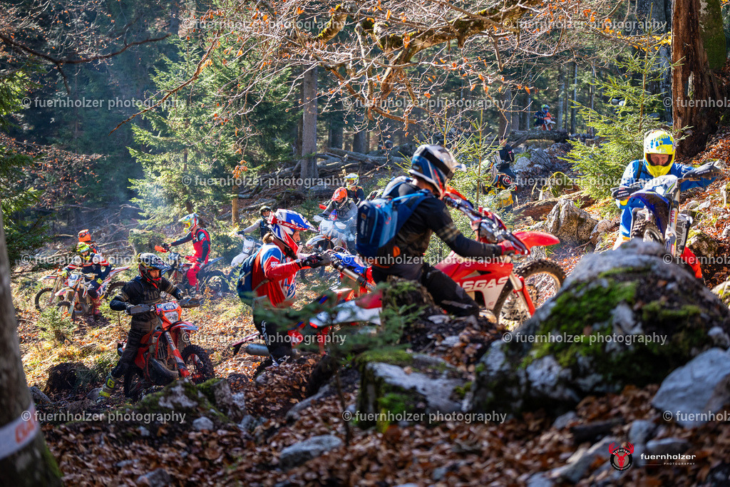 fuernholzer_241026-C2-39 | Fotografische Impressionen von der Red Stag Enduro Extreme by fuernholzer-photography.com. Endurosport in Österreich fotografisch festgehalten von fuernholzer. Auftragsfotografie für Private, Gewerbefotos und Industriefotografie. Eventfotografie, Sportfotografie und Motorsportfotografie. Anbieter von Fotoworkshops, Fototraining, fotografischen Vorträgen und Fotoseminaren.