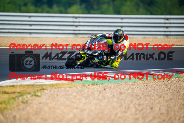 MaZZes_FotoMatrix_220626_6677 | PROSUPERSTOCK