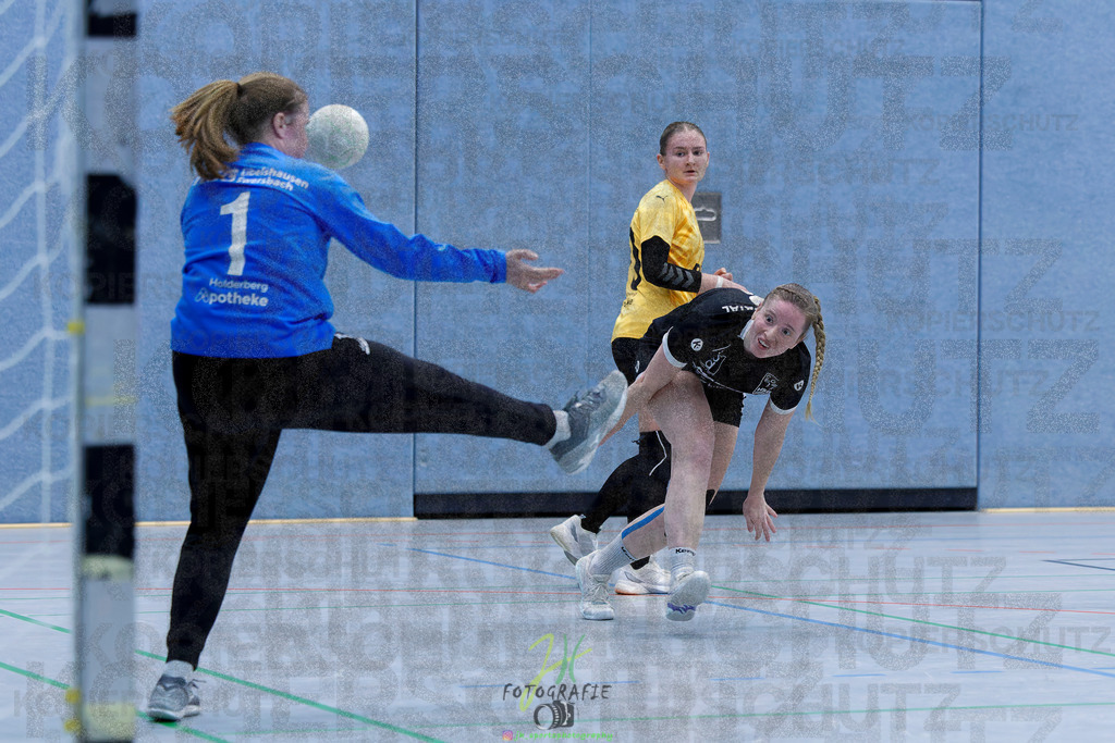 Handball Frauen Oberliga Mitte, HSG Eibelshausen/Ewersbach - HSG Lumdatal | Handball Frauen Oberliga Mitte, HSG Eibelshausen/Ewersbach - HSG Lumdatal am 21.02.2026 in Dietzhölztal-Steinbrücken (Sporthalle am Hammerweiher)Photo © 2026 - Jörg Heinrich - Realisiert mit Pictrs.com