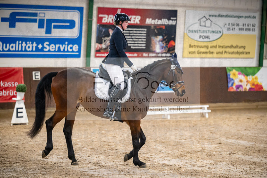 Hallenreittunier Voxtrup 2023 | Entdecke hochwertige Reitturnierfotos von Foto Oger. Professionell, emotional und authentisch – jetzt Lieblingsmomente im Shop bestellen.Deutschlandweite Turnierfotografie. - Realisiert mit Pictrs.com