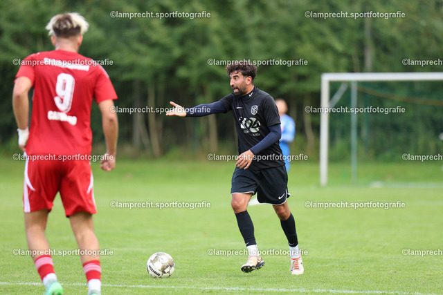 Fußball I Herren I Saison 2025-2026 I Verbandsliga Süd I 7. Spieltag I SV Schackendorf - SV Azadi Lübeck I 06.09.2025.163 | Halo Ali (25, SV Azadi Lübeck) - Realisiert mit Pictrs.com