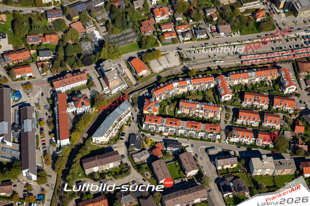 Die Luftaufnahme Altstadt - Ebersberg wurde 2021 mittels Flugzeug (keine Drohne) erstellt. Hohe Auflösung -für große Poster und Wandbilder geeignet!