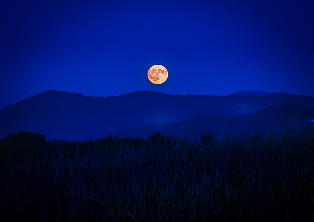 MPI_Nachtaufnahmen_0014 | Supermond über dem Bottenauer Tal - Realisiert mit Pictrs.com