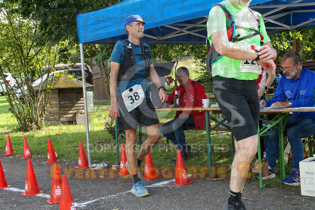 230826_1552_EX1_1468 | Sportfotografie im Rhein-Sieg Kreis, Köln, Bonn, NRW, Rheinland Pfalz, Hessen, etc. Unser Tätigkeitsfeld umfasst den Laufsport vom Volkslauf über den Marathon, Duathlon, Triathon bis zum Ultralauf wie Kölnpfad Ultra oder Schindertrail.