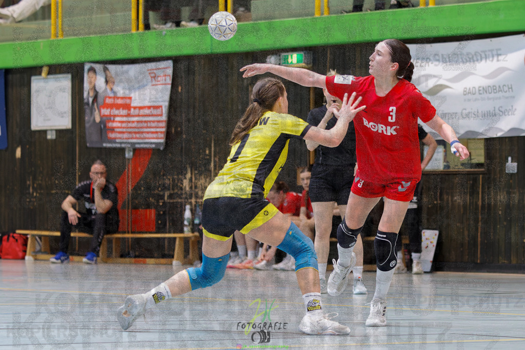 Hessenmeisterschaft wJC - Finale; HSG Kleenheim - HSG Weiterstadt/ Braunsh.Worf. | Hessenmeisterschaft wJC - Finale; HSG Kleenheim - HSG Weiterstadt/ Braunsh.Worf. am 22.03.2025 in Biedenkopf (Sporthalle Lahntalschule)Photo © 2025 - Jörg Heinrich - Realisiert mit Pictrs.com