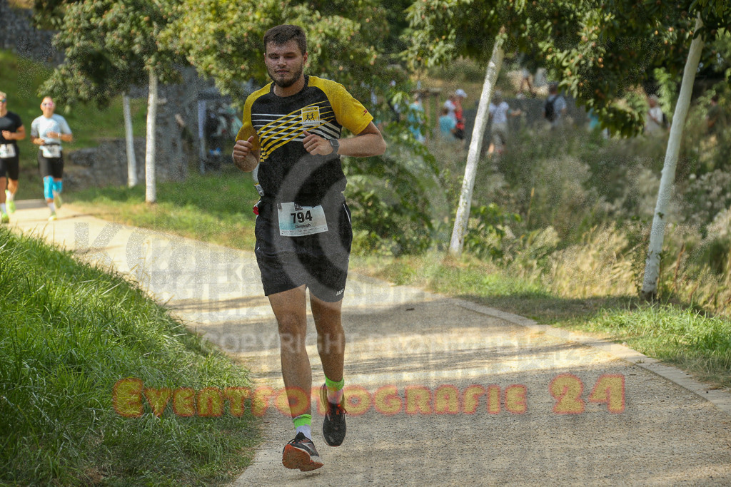 250824_1459_EX1_8251 | Sportfotografie im Rhein-Sieg Kreis, Köln, Bonn, NRW, Rheinland Pfalz, Hessen, etc. Unser Tätigkeitsfeld umfasst den Laufsport vom Volkslauf über den Marathon, Duathlon, Triathon bis zum Ultralauf wie Kölnpfad Ultra oder Schindertrail.
