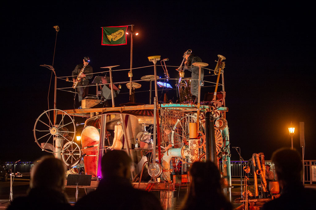 Jazzmaschine | Die Jazzmaschine im Forte Belvedere Leisnig zum Festival Hallo Leisnig 2022. - Realisiert mit Pictrs.com