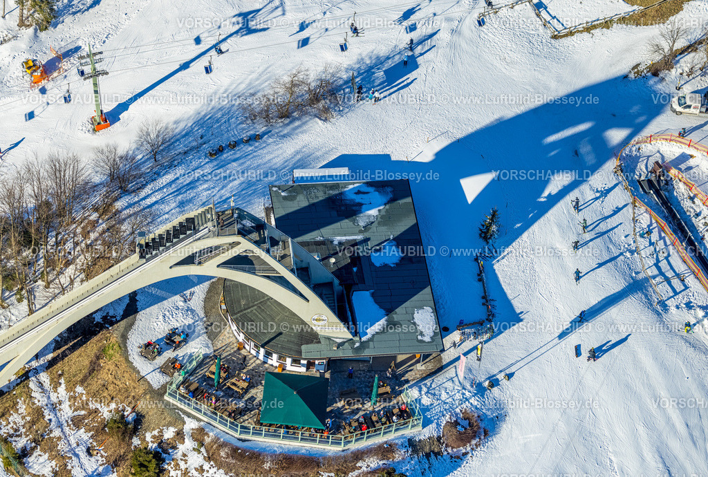 Winterberg230205772 | Luftbild, St. Georg Schanze, winterliche Außengastronomie, Winterberg, Sauerland, Nordrhein-Westfalen, Deutschland